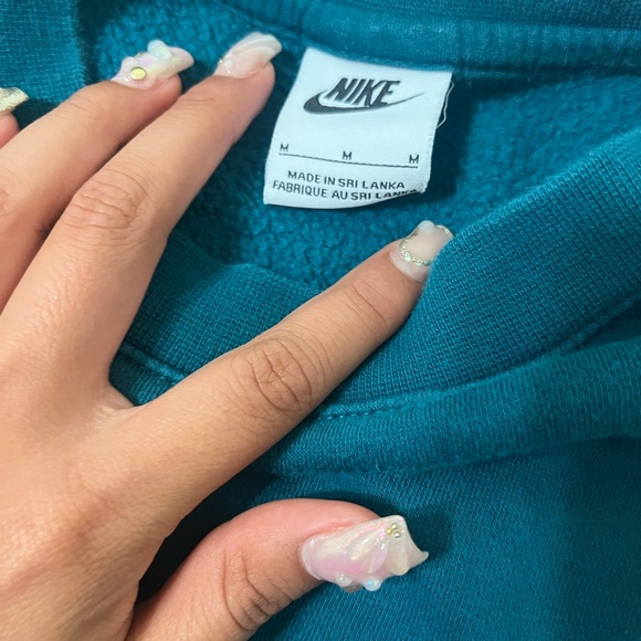 NIKE fleece crewneck sweatshirt size medium - Picture 2 of 2